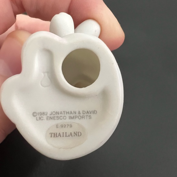 Vintage (1982) Precious Moments Ceramic Figurine - Picture 4 of 6